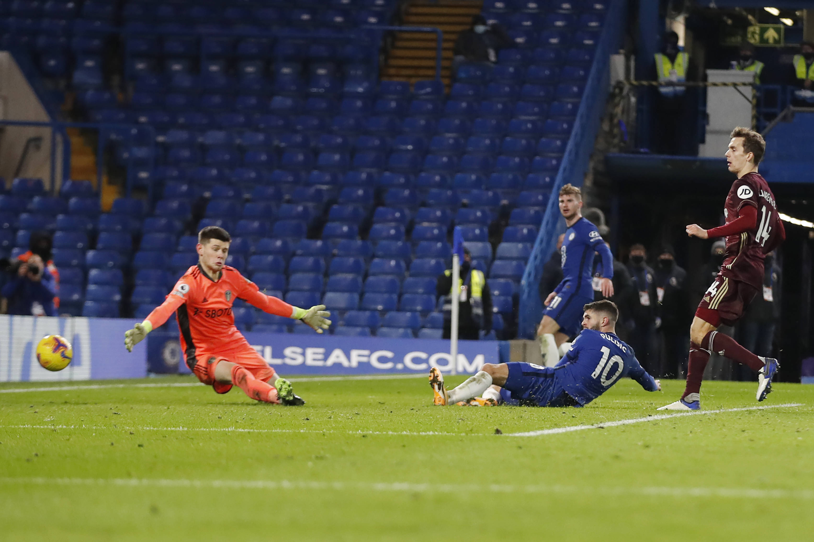 她回忆起一 她回忆起一