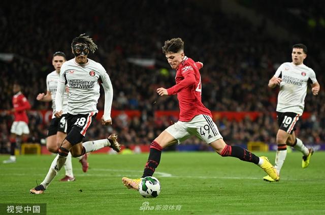 毫无还手之 毫无还手之